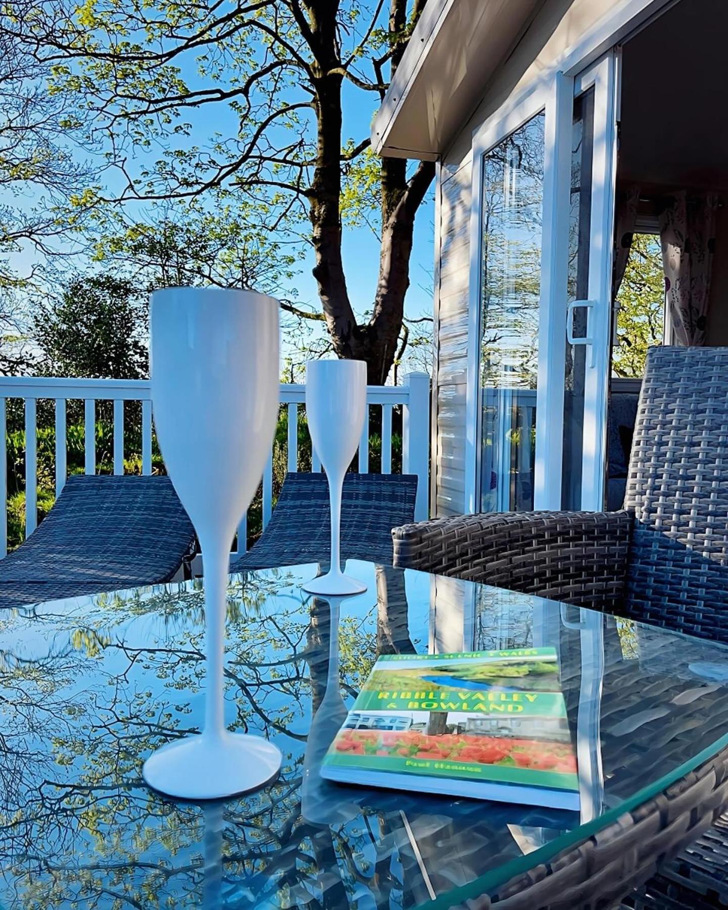 Ribble Heights Lodge, Stunning Views & Spacious Decking Longridge