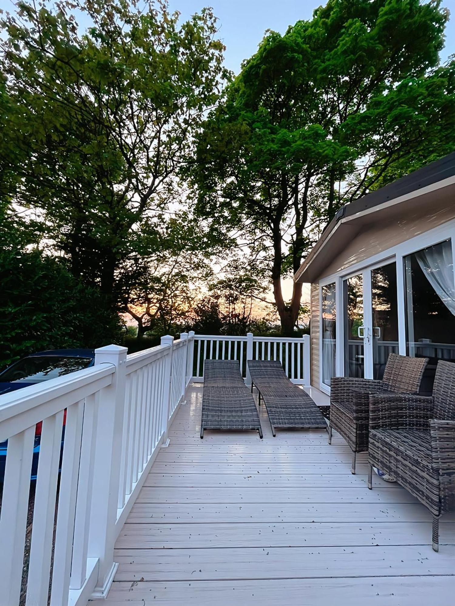 Ribble Heights Lodge, Stunning Views & Spacious Decking * Longridge